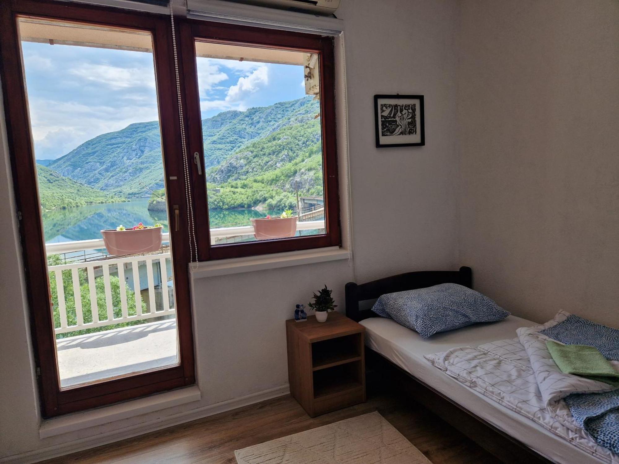 Lodge Visit Dreznica *