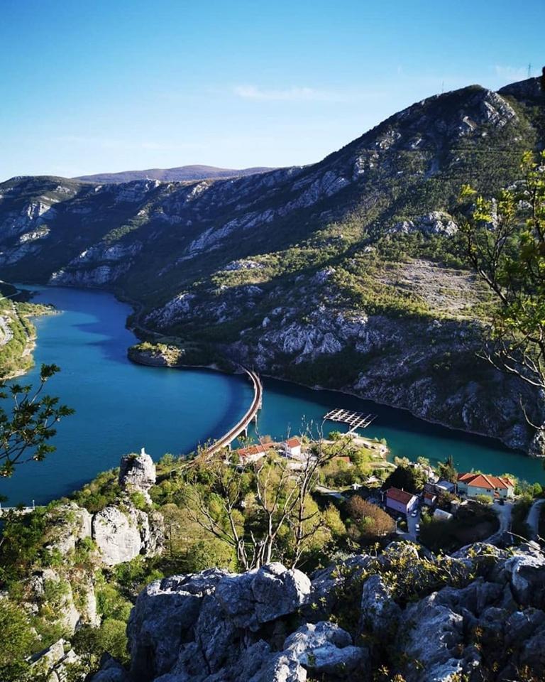 Visit Dreznica بيت خشبي موستار